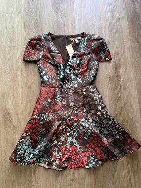 hutch lyons brown floral print short sleeve fit & flare v-neck mini dress small